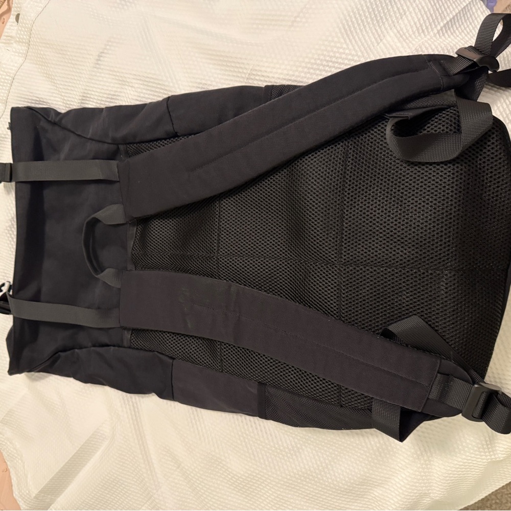 Fabletics The Only Backpack - Picture 2 of 5